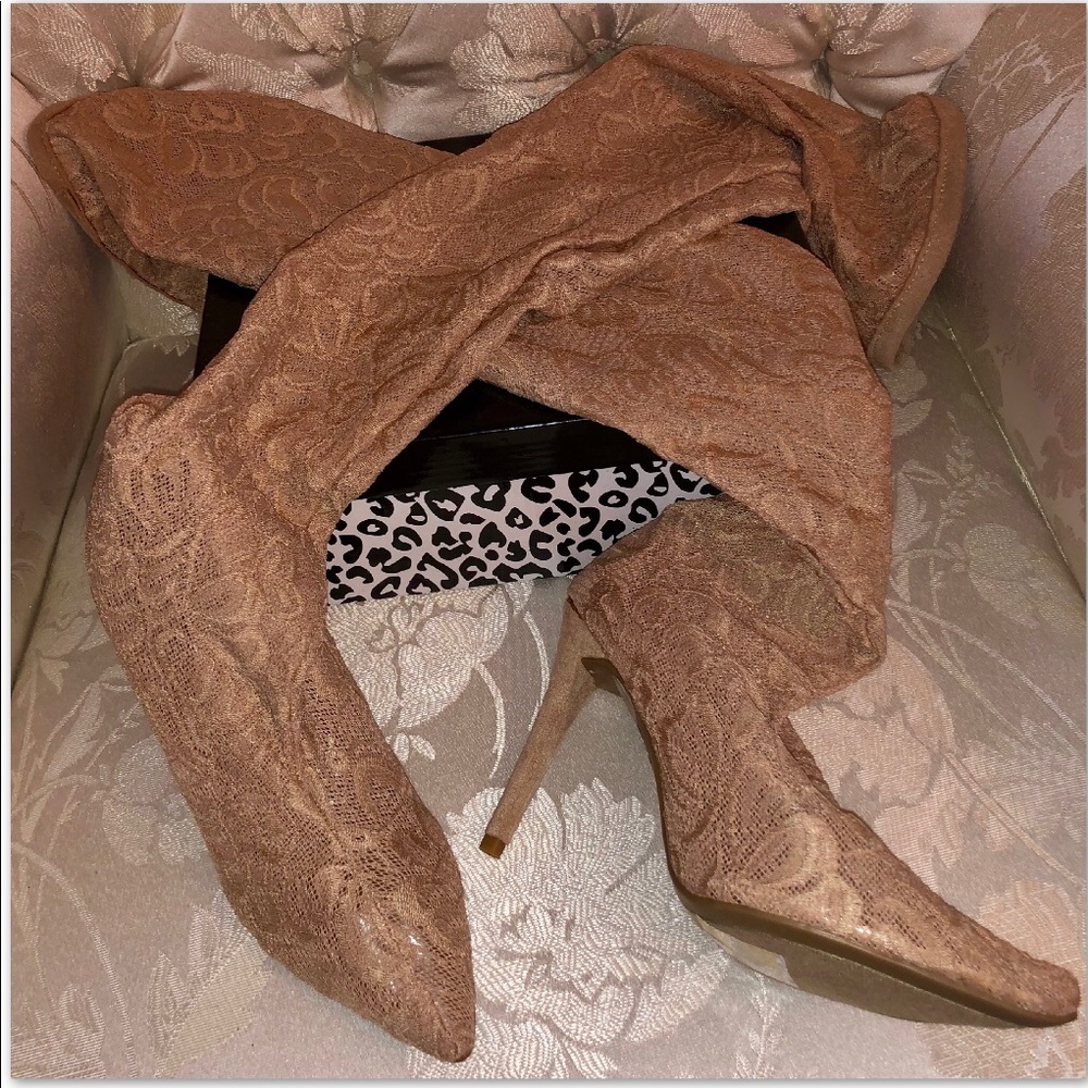 NUDE LACE OVER THE KNEE BOOT SOLD-OUT - Picture 3 of 8